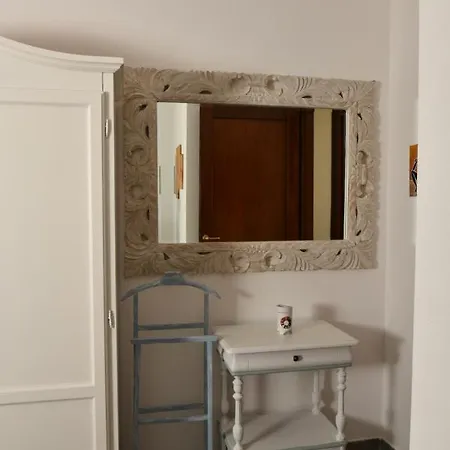 Sol Leone Apartment