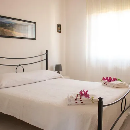 Sol Leone פורטו טורס